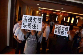 到别人家讨债犯法吗?讨债的法律边界与合规途径 到别人家讨债犯法吗?讨债的法律边界与合规途径